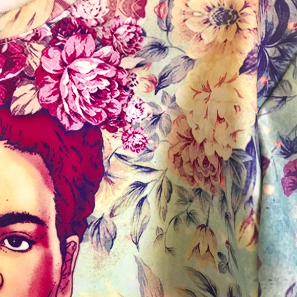 Graphic Sweatshirt - Picture 4 of 5